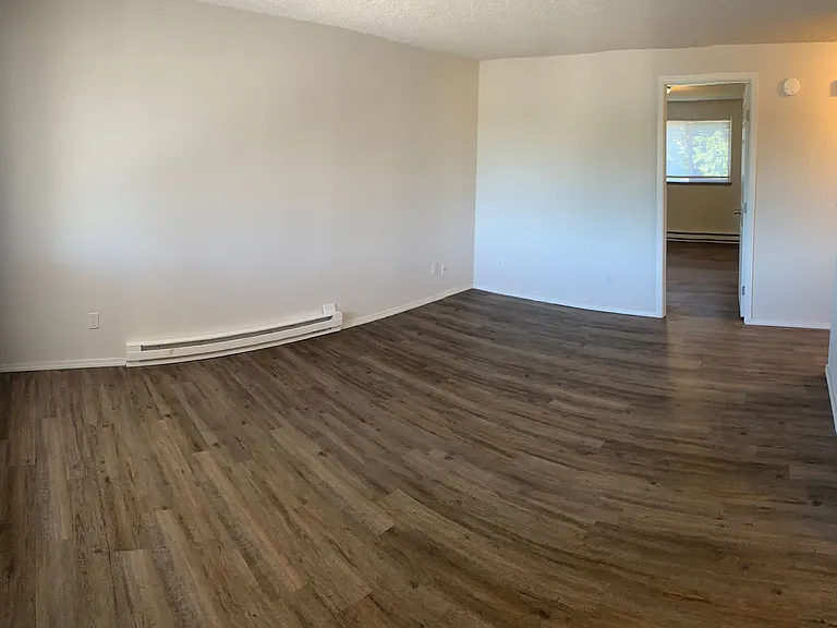 3123 E Carlisle Ave — Photo 1