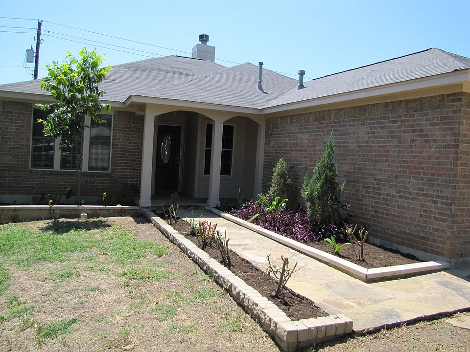 1st image of 13907 Greinert Dr