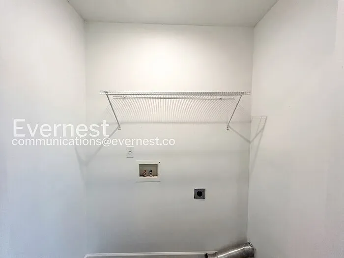 10721 Ridgefield Dr — Photo 15