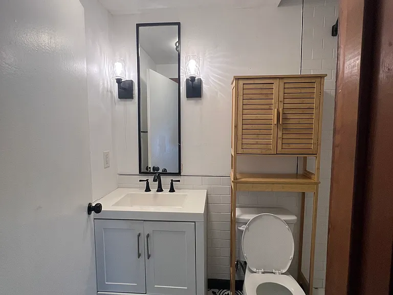2449 A St #D — Photo 5