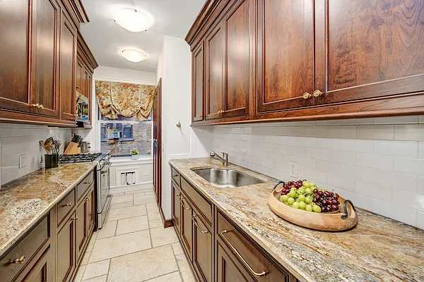 Sold by Douglas Elliman | media 4