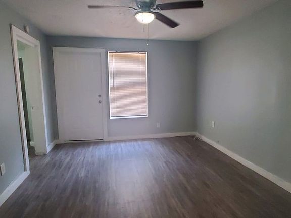 5th image of 8118 N Marks St