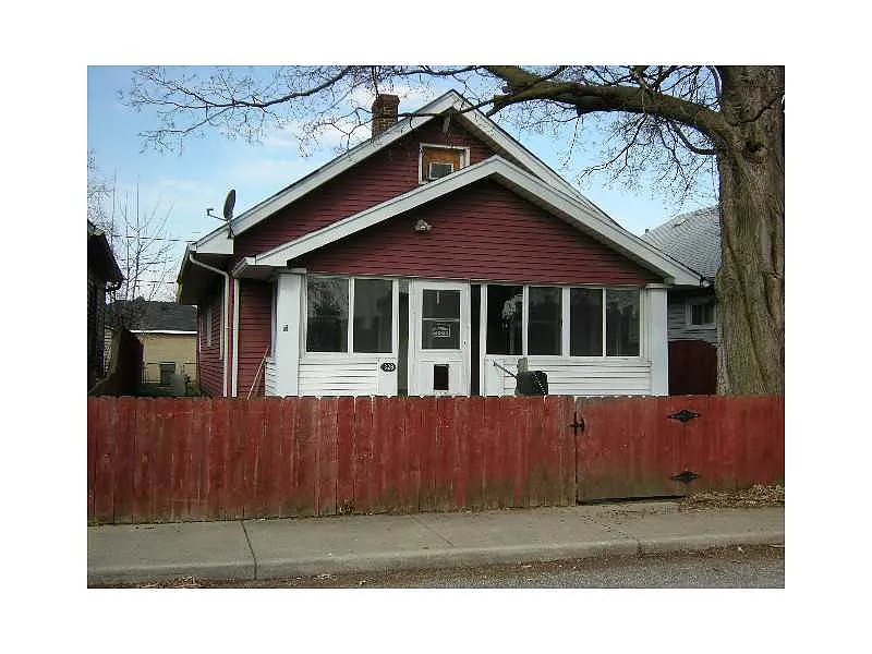326 N Mount St photo 1