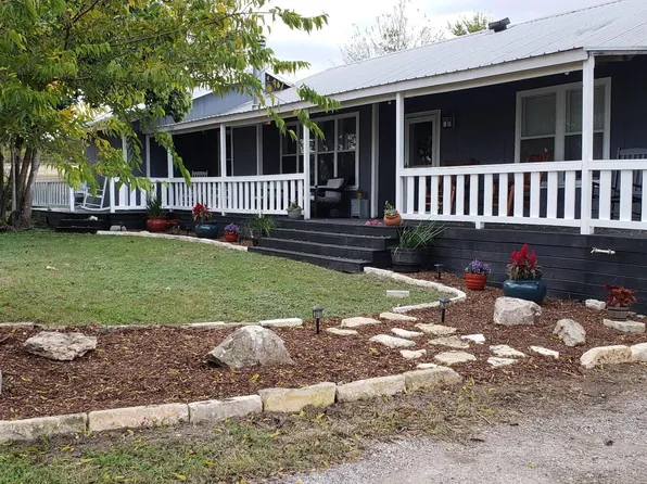 8906 Cele Rd, Manor, TX 78653