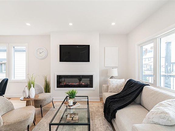 2nd image of 297 Britannia Ave
