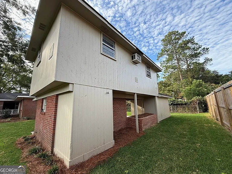 412 Roberson St — Photo 48