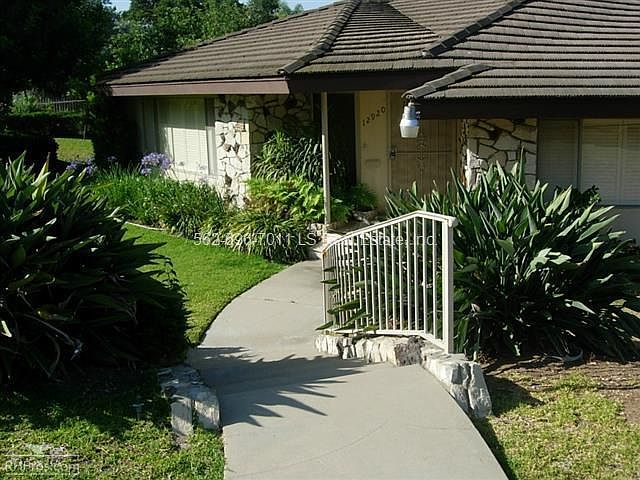 1st image of 12920 Rose Dr