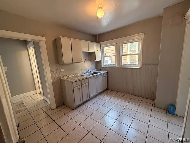 140 Parkridge Ave — Photo 4