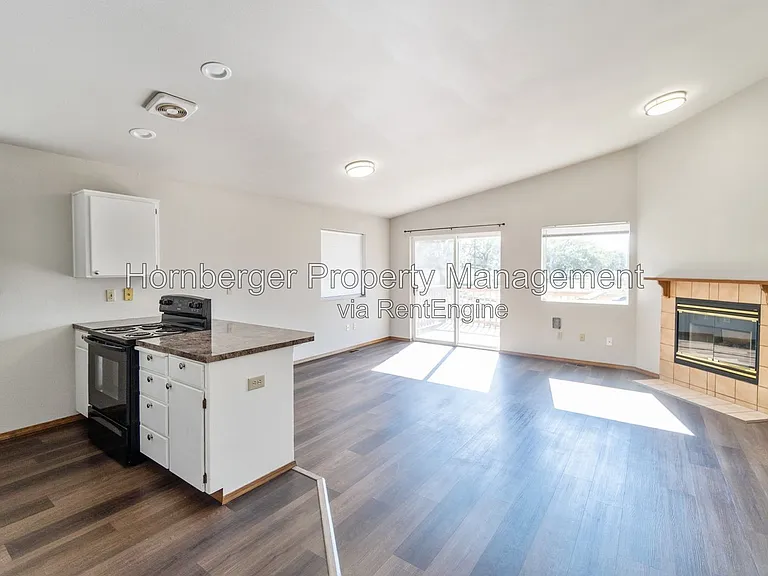 1501 N Regal St #1501 — Photo 5