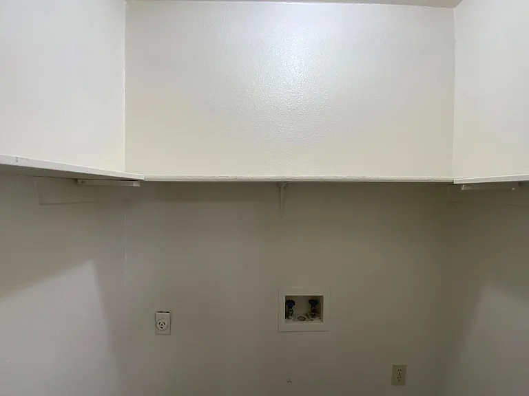 103 Valley Cir #B — Photo 4
