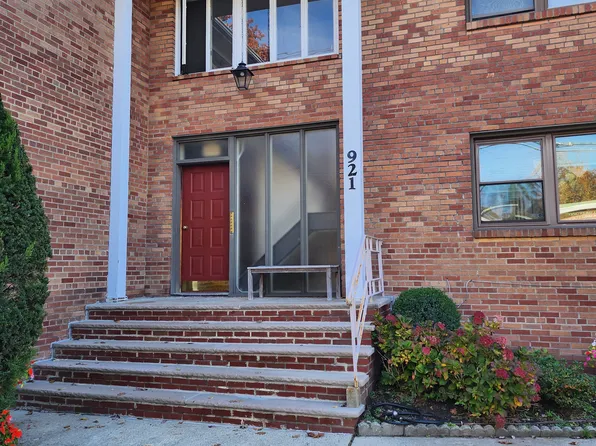 911-921 Teaneck Rd #1B, Teaneck, NJ 07666