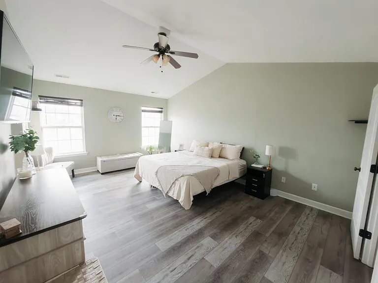 2409 Dillingham Rd — Photo 8