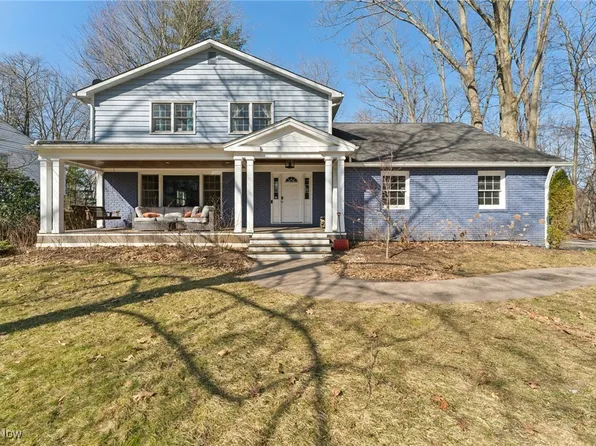 264 Monticello Dr, Chagrin Falls, OH 44022