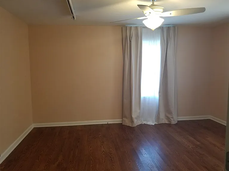 301 Shannon Dr — Photo 17