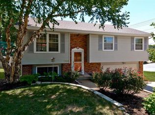 1120 Evans Ave, Saint Louis, MO 63122