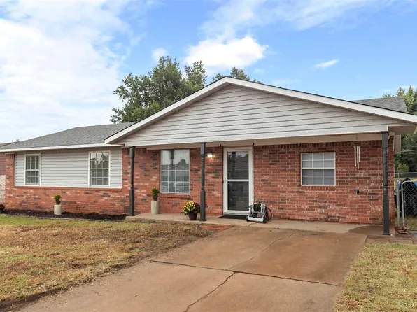 204 E Maple Ave, Perry, OK 73077