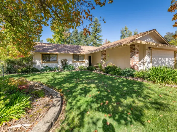 1005 Belcrest Dr, Redding, CA 96003