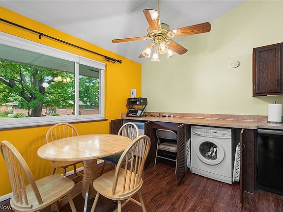 5th image of 21834 River Oaks Dr #E2