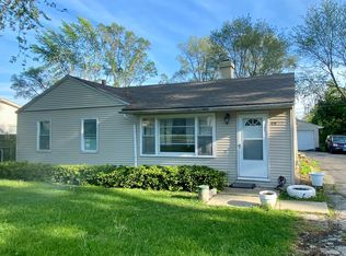 4805 Rose St, Crystal Lake, IL 60014