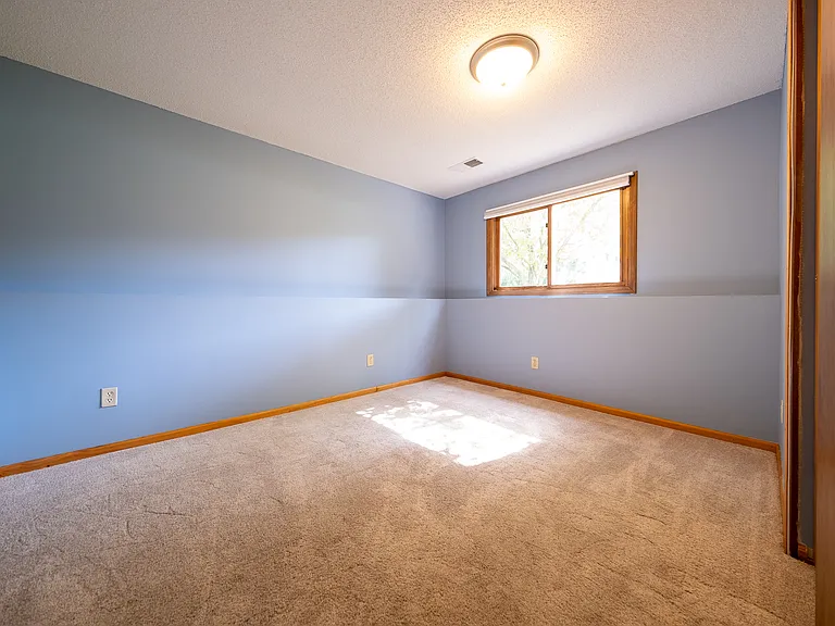 8514 Underwood Ln N — Photo 17
