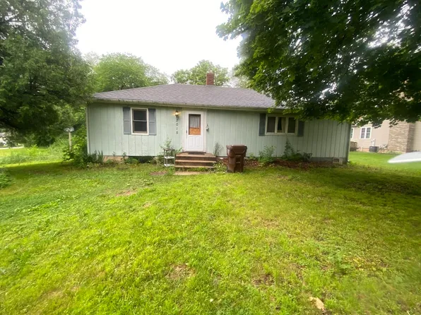 2015 Leigh St, Rockford, IL 61108