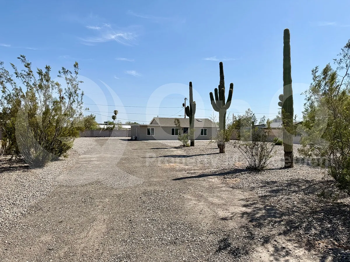 2 bed, 2.0 bath, 1109 sqft, $2,050 — Photo 3