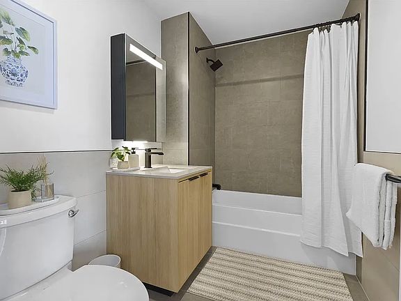 5th image of 2455 3rd Ave APT 10A