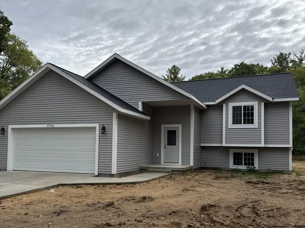 3746 Brickyard Rd, Holton, MI 49425