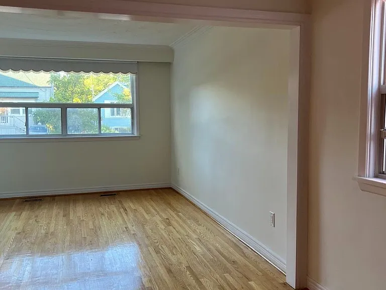 43 Heman St — Photo 2