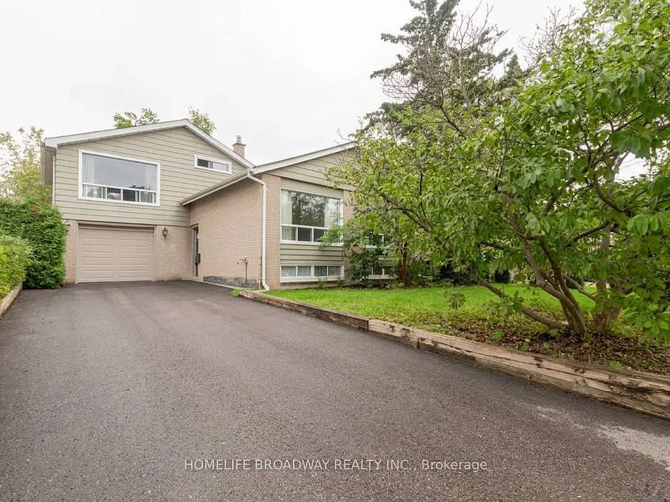 37 Millburn Dr