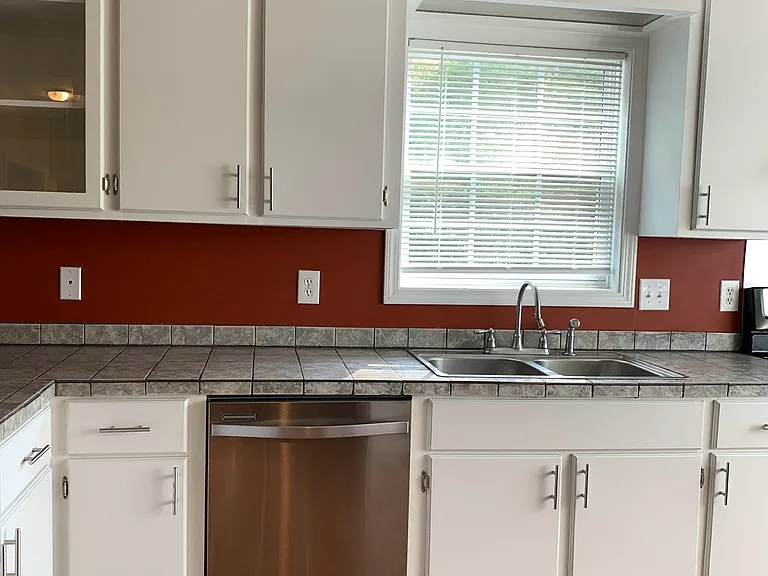 2281 New Market Rd — Photo 15