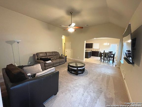4th image of 508 Livingston Dr