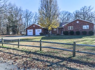 1008 Birch Dr, Cassville, MO 65625