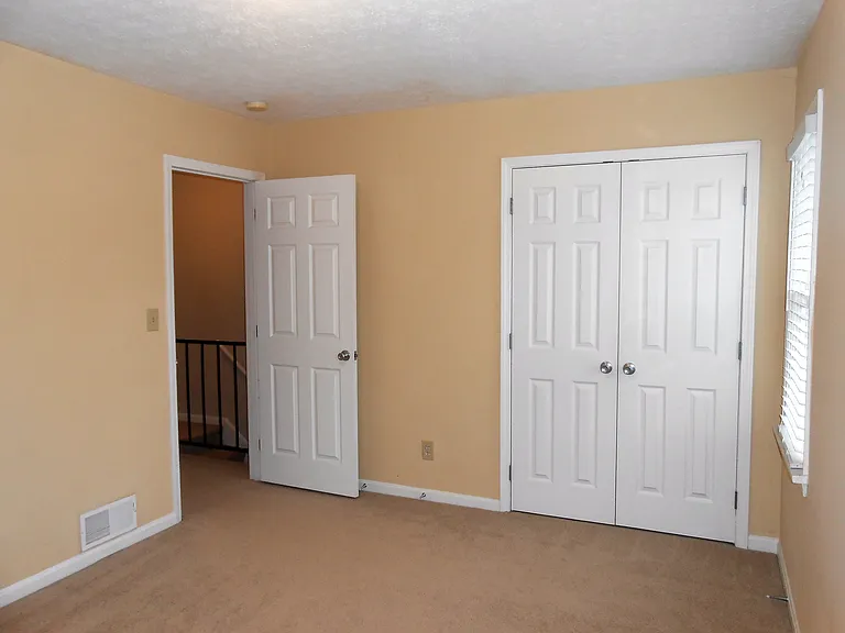 4850 Westport Rd — Photo 13