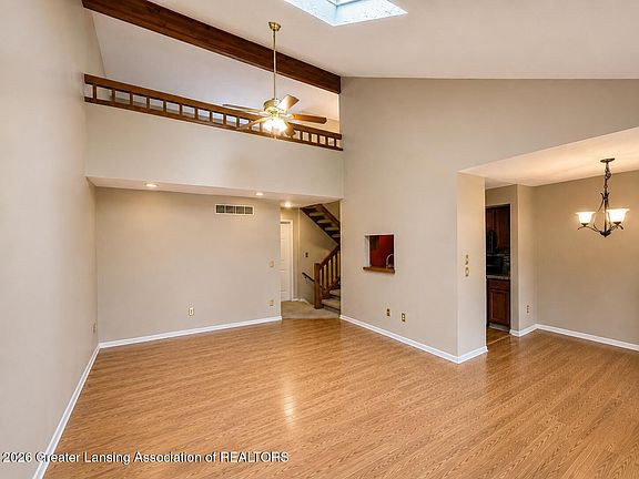 3rd image of 225 E Jolly Rd APT F2