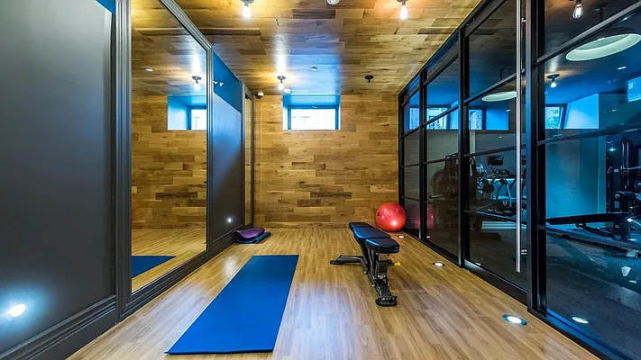 Rented by Nooklyn NYC LLC | media 87