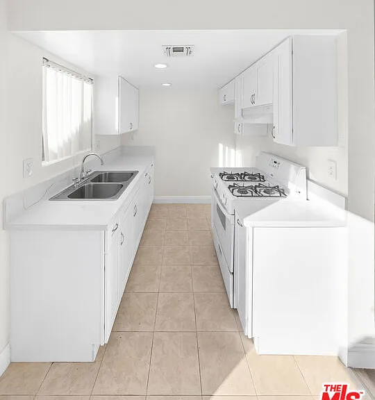 14112 Delano St #2 — Photo 4