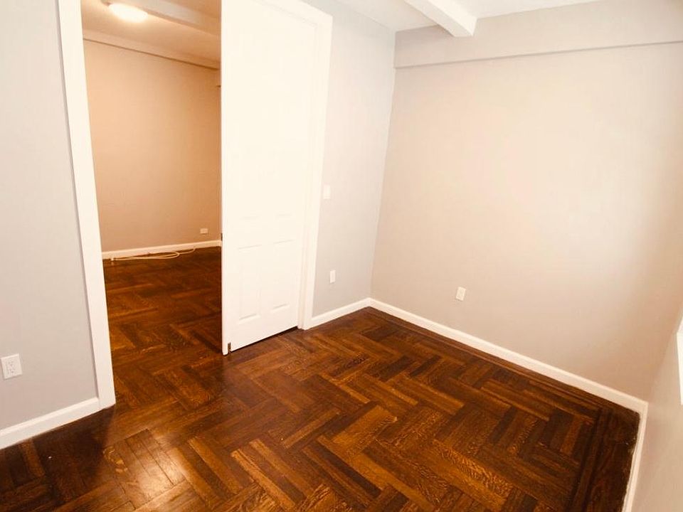 2nd image of 1011 Carroll Pl APT 4B