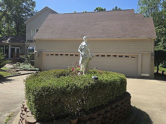 4th image of 5407 Amanda Dr