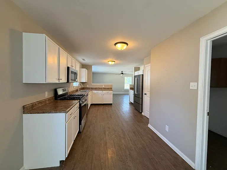 420 Smokey Hill Rd — Photo 12