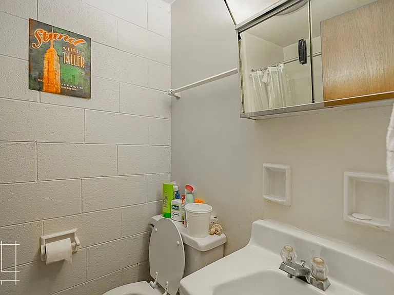 1120-1134 Apollo Pl. — Photo 11