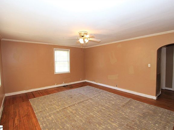3rd image of 345 Arkwright Dr