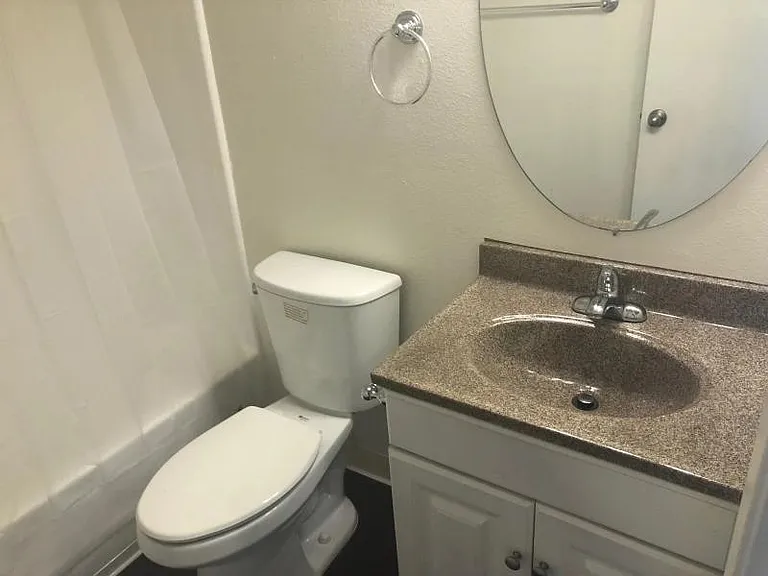 550 Williamson Ave #15 — Photo 23