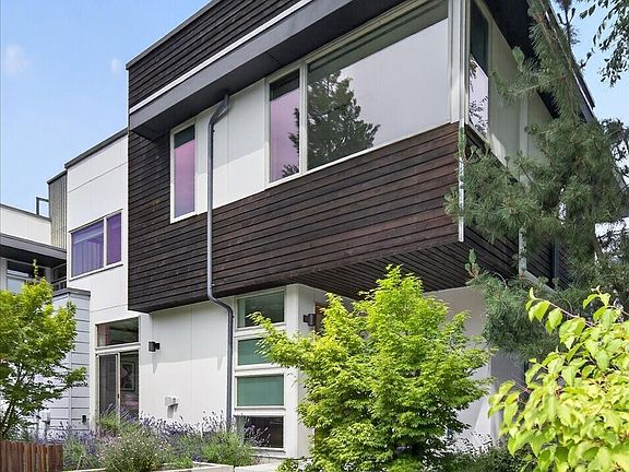 4th image of 4440 Renton Avenue S