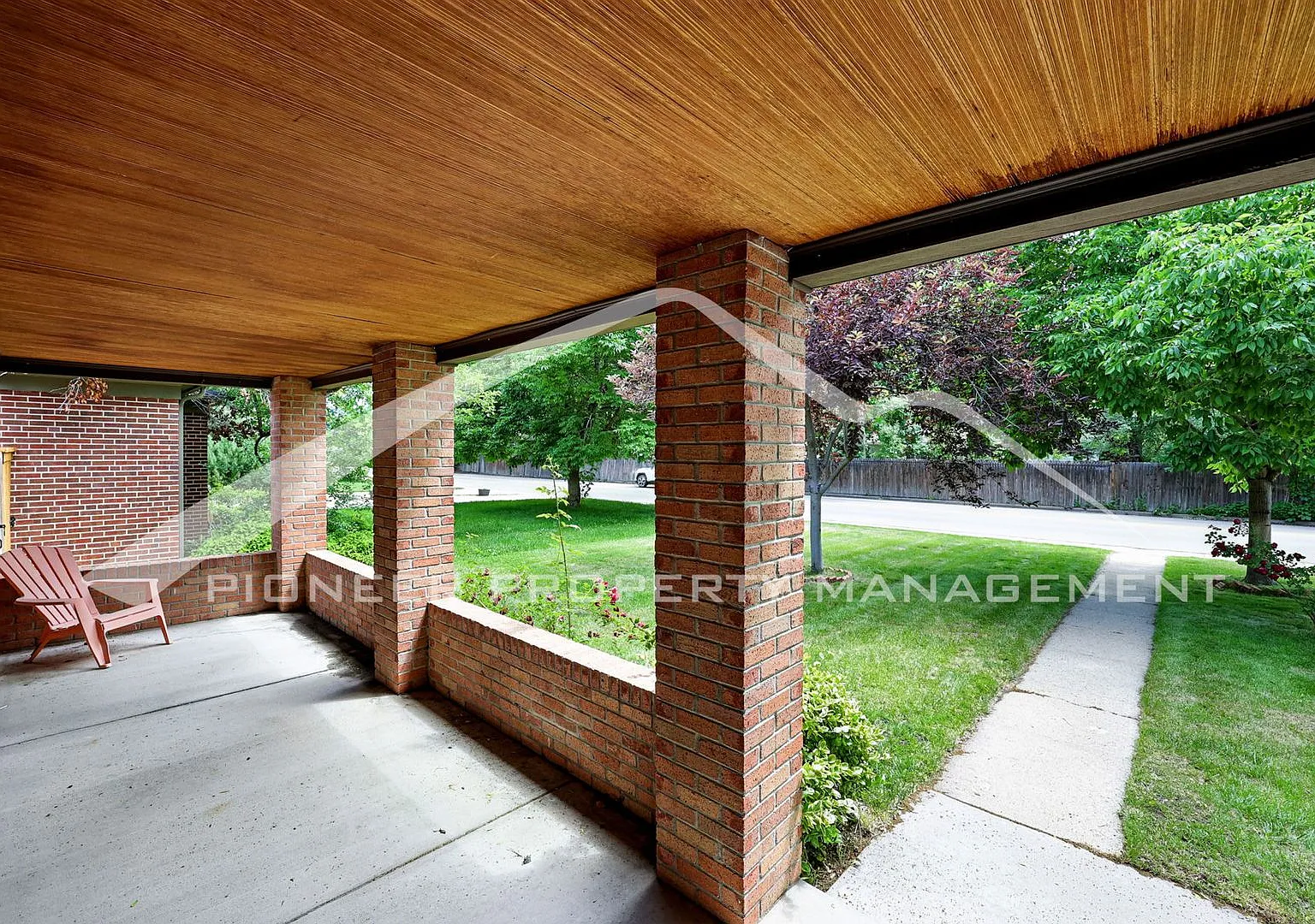 Charming Home with Washer/Dryer and Fenced Yard — Photo 3
