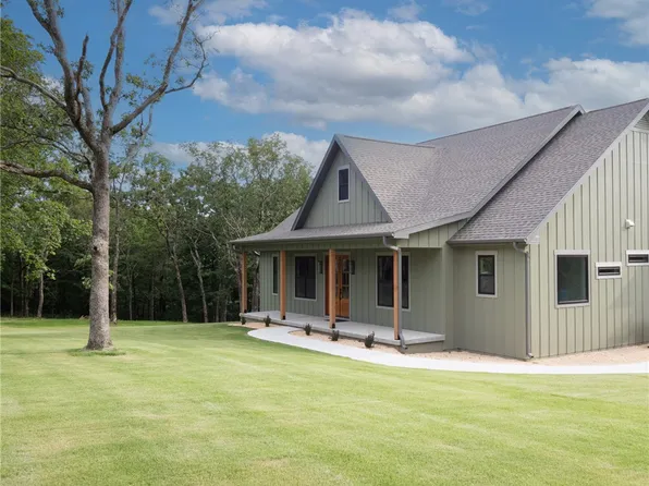 12673 Lodge Dr, Garfield, AR 72732