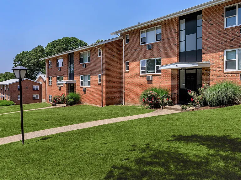Villages at Shore Landing — Photo 20