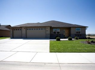 6502 Pimlico Dr, Pasco, WA 99301