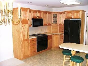 5th image of 920 Cypress Ln