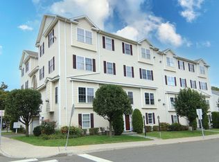 205 Hope St APT 6, Stamford, CT 06906